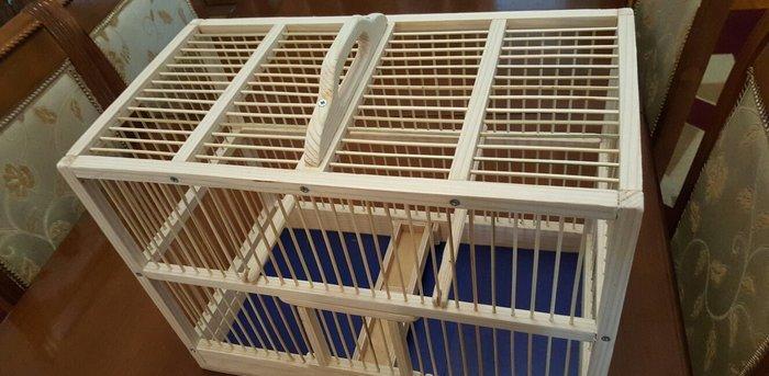 Qefes. Kanarya ucun daha uygundur (olculeri : uzunlugu-45sm, eni-25 sm