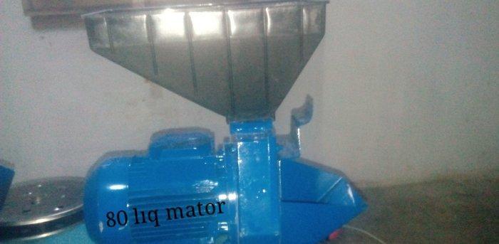 Yem üyüdən
ukrayna istehsalı
saatda 450 kq yem üyüdür
+ ot çekir
+ me