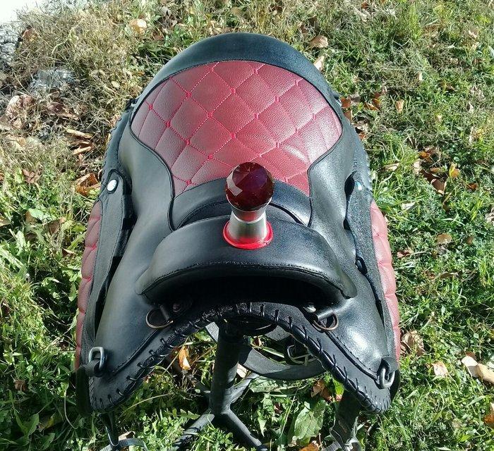 El iwidir temiz deriden ve paslanmayan metaldan hazirlanib Nerj ve gum