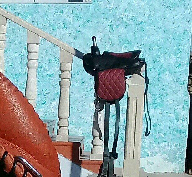 El iwidir temiz deriden ve paslanmayan metaldan hazirlanib Nerj ve gum