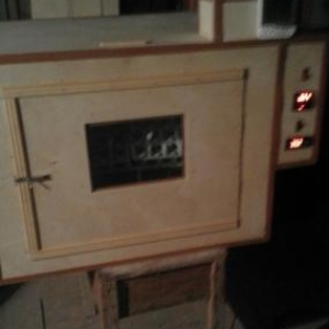 her olcude inqibatorlar yiqilir ve temir olunur ucuz qiymete