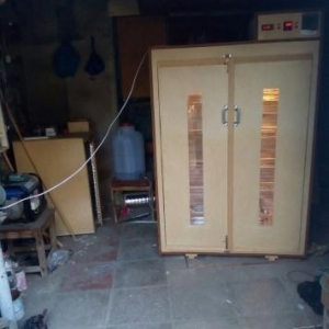 her olcude inqibatorlar yiqilir ve temir olunur ucuz qiymete