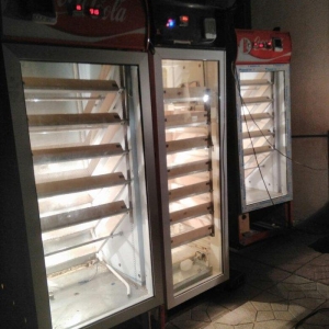 Her ölçüde İnkubator sifarisi qebul olunur. İnkubatorlar vitrin xalade