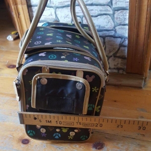 it piwik ucun sumka iki terefinde setka gozu var hava almag