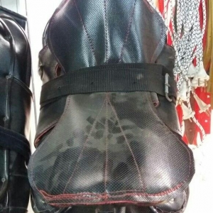 At yəhəri - atlar üçün dəri yəhərlər.Qiymət 119 azn.dən başlayır 600 a