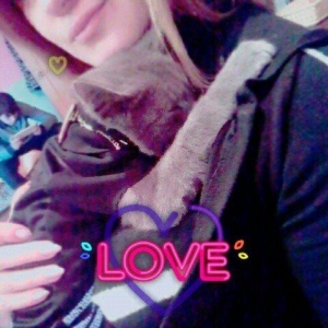 Rusakaya qalubaya paroda adlanan boz piwik satiram cox sakit ve mehrib