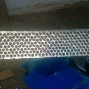 Yem üyüdən

ukrayna istehsalı
saatda 450 kq yem üyüdür
+ ot çekir
+ me