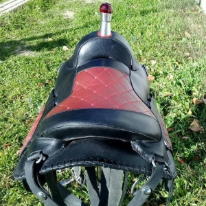 El iwidir temiz deriden ve paslanmayan metaldan hazirlanib Nerj ve gum