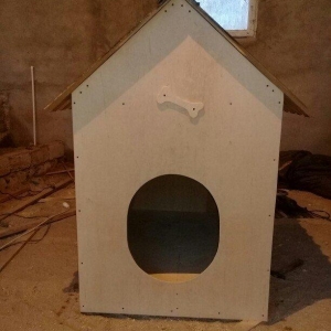 İtlər üçün yuva hər ölçüdə. Möhkəm və qara yağışa dözümlü.